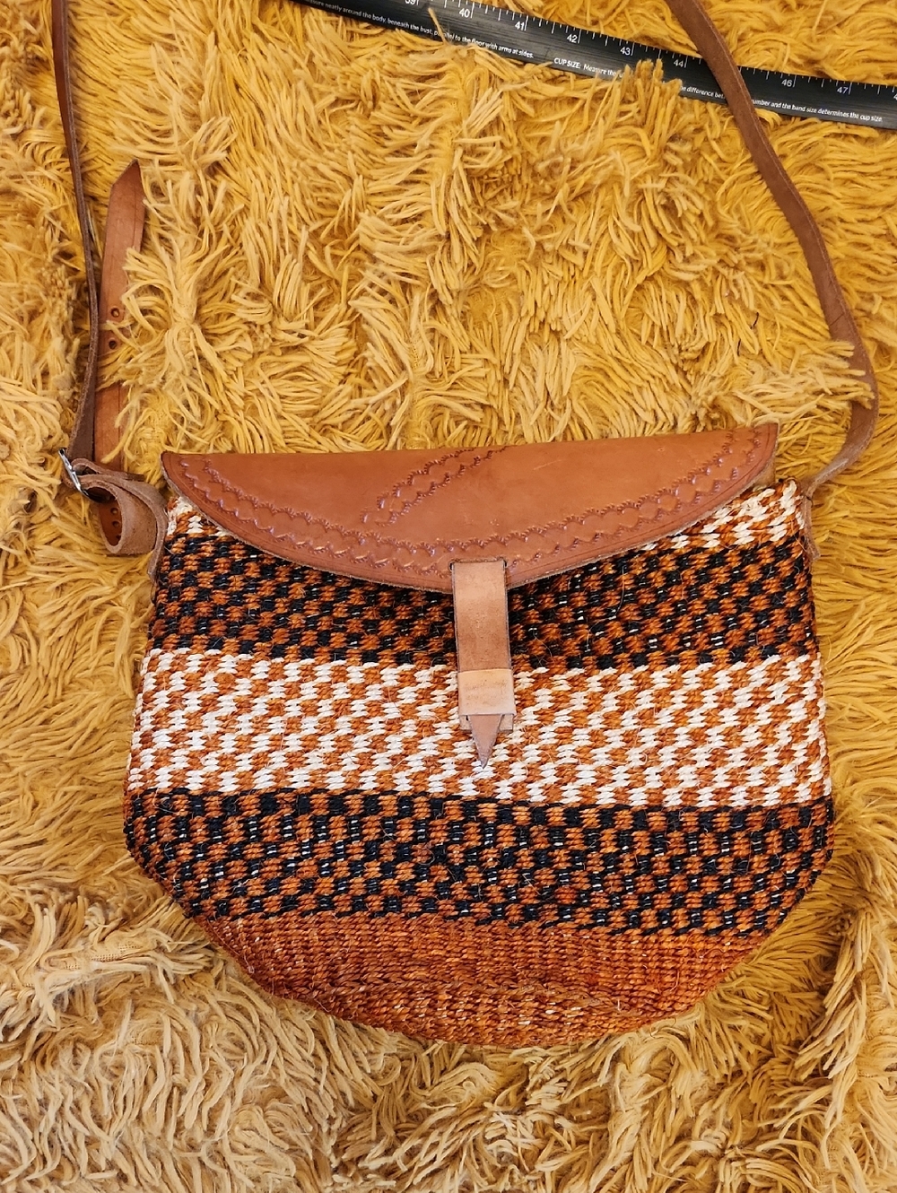 Vintage Woven Leather-Trim Crossbody Bag in Brown & Cream